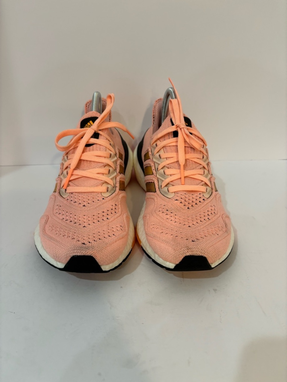 Adidas Women's Peach Running Shoes size 7.5 - Picture 2 of 9